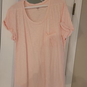 Ana short-sleeved casual tee.